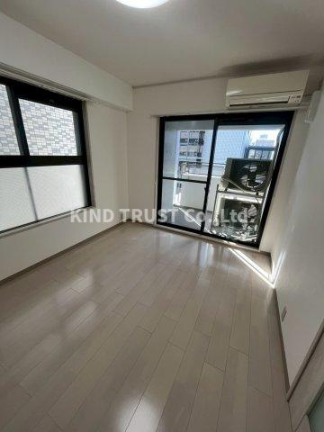 大阪市北区同心１丁目の賃貸マンションの居間・リビング|リビングです