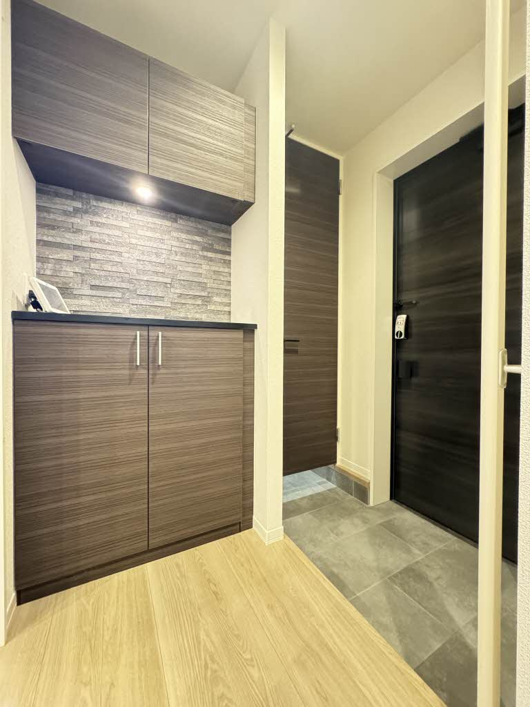 モンレーヴ本町の玄関|きれいな玄関です