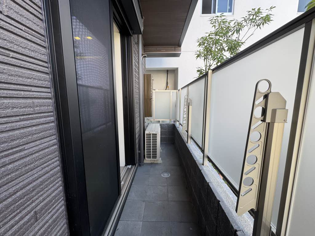 モンレーヴ本町のバルコニー|お洗濯にも便利なバルコニー付き