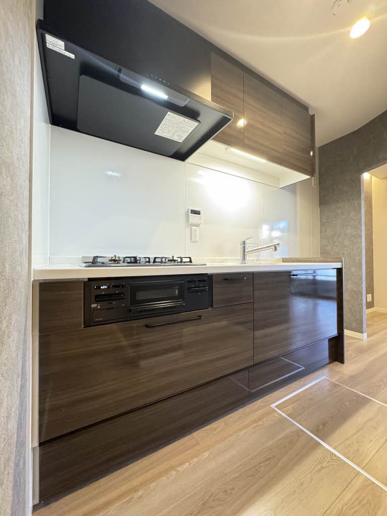 モンレーヴ本町のキッチン|コンパクトなキッチンで掃除もラクラク