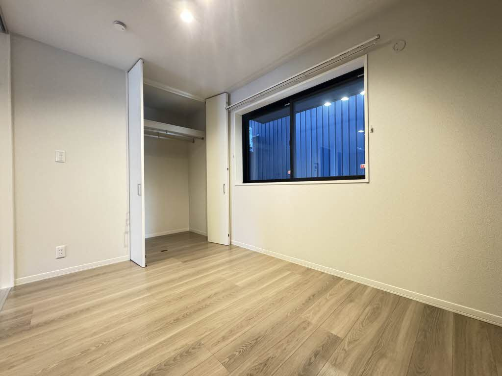 モンレーヴ本町の洋室|広々とした洋室です