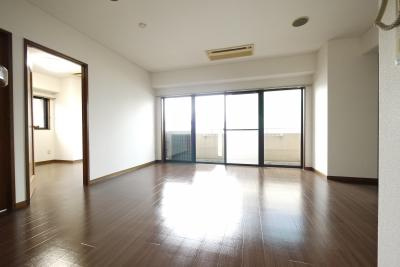 メゾン表町の居間・リビング|※写真は別の部屋のものです。