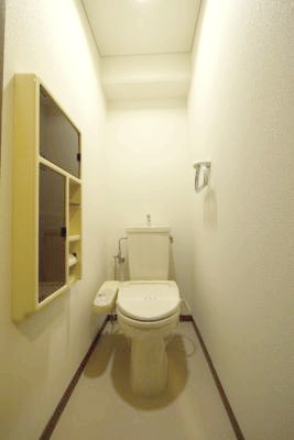 メゾン表町のトイレ|※写真は別の部屋のものです。