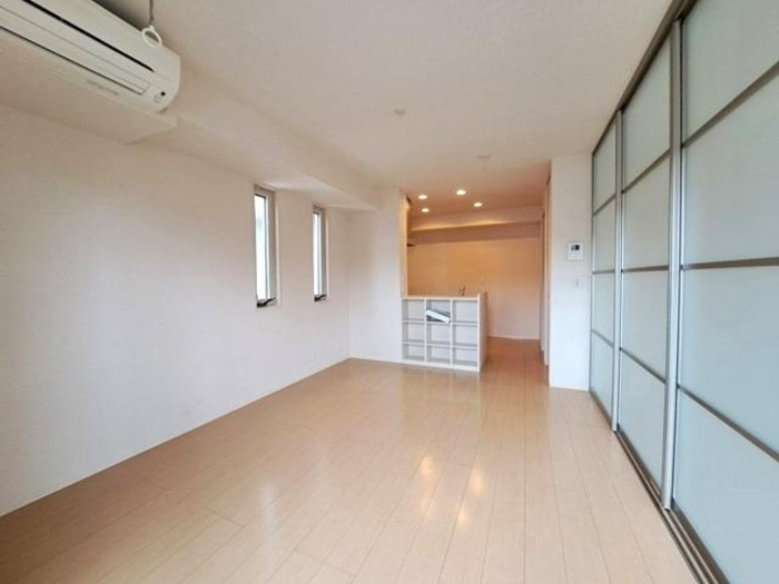 サンハイツ小菅ヶ谷の居間・リビング|LDK