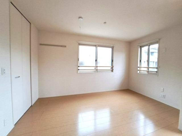 サンハイツ小菅ヶ谷の洋室|洋室