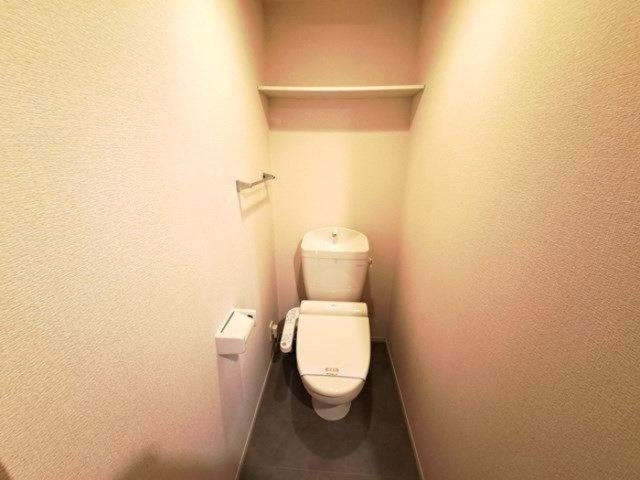 サンハイツ小菅ヶ谷のトイレ|温水洗浄暖房便座