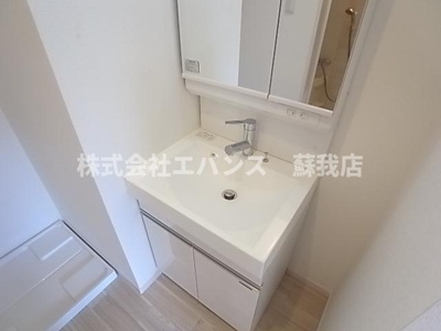 【独立洗面台】 | GRANDTIC CENTRAL CHIBA（グランティックセントラルチバ） | 独立洗面台あり、毎朝おしゃれに忙しい女性の方におすすめです