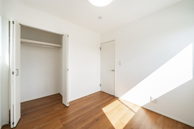 【子供部屋】 | 〈FG〉本庄市日の出2丁目フルクラシルＤ棟 | クローゼット付き寝室。