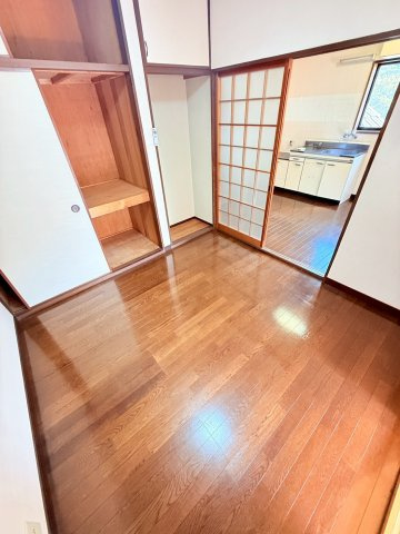 コーポ光世Aの洋室