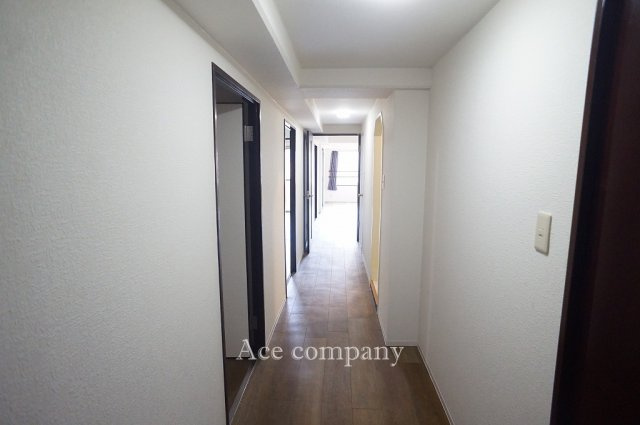 【寝室】 | 太平パシフィック桑津 | 【中央：洋室4.5帖】2WAYドア♪窓付きです☆