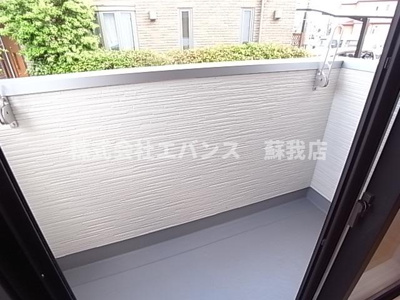 【バルコニー】 | REGALEST ボヌール（レガリスト） | 外からの目が気にならないバルコニーで洗濯物が干せます