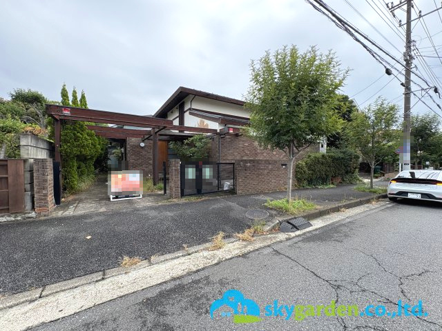 藤沢市片瀬山３丁目　土地の外観|約295㎡整形地　現況：古家あり