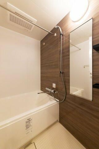 プラウドフラット西日暮里の浴室