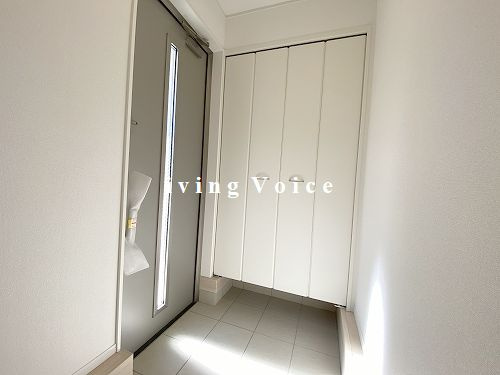 【玄関】 | 【仲介手数料０円】平塚市徳延第8　新築一戸建て　1号棟　全2棟 | 平塚市徳延第8　新築一戸建て　全2棟