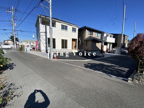 【前面道路含む現地写真】 | 【仲介手数料０円】平塚市徳延第8　新築一戸建て　1号棟　全2棟 | 平塚市徳延第8　新築一戸建て　全2棟