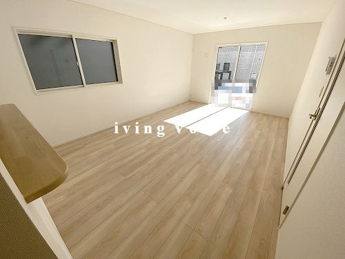 【居間・リビング】 | 【仲介手数料０円】平塚市徳延第8　新築一戸建て　全2棟 | 平塚市徳延第8　新築一戸建て　全2棟