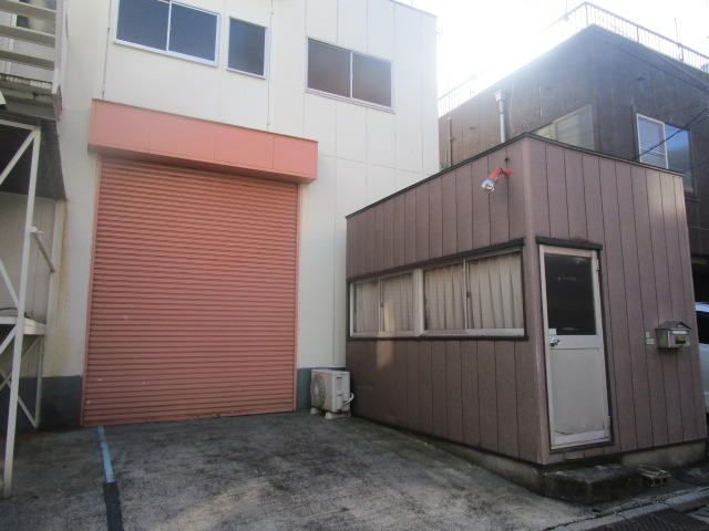 荒川区西尾久７丁目の倉庫の外観