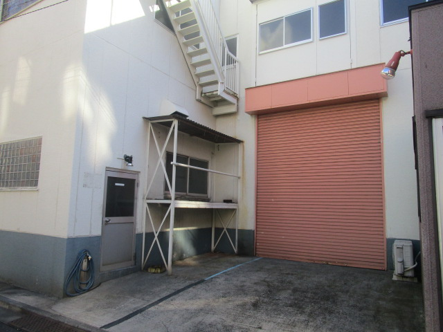 荒川区西尾久７丁目の倉庫の外観