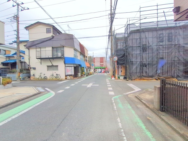 【前面道路含む現地写真】 | 新築戸建／ふじみ野市富士見台（全1棟） | 上棟（撮影：'25/10/14）