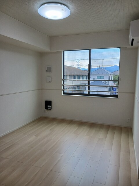 フェリスソレアードⅢの居間・リビング