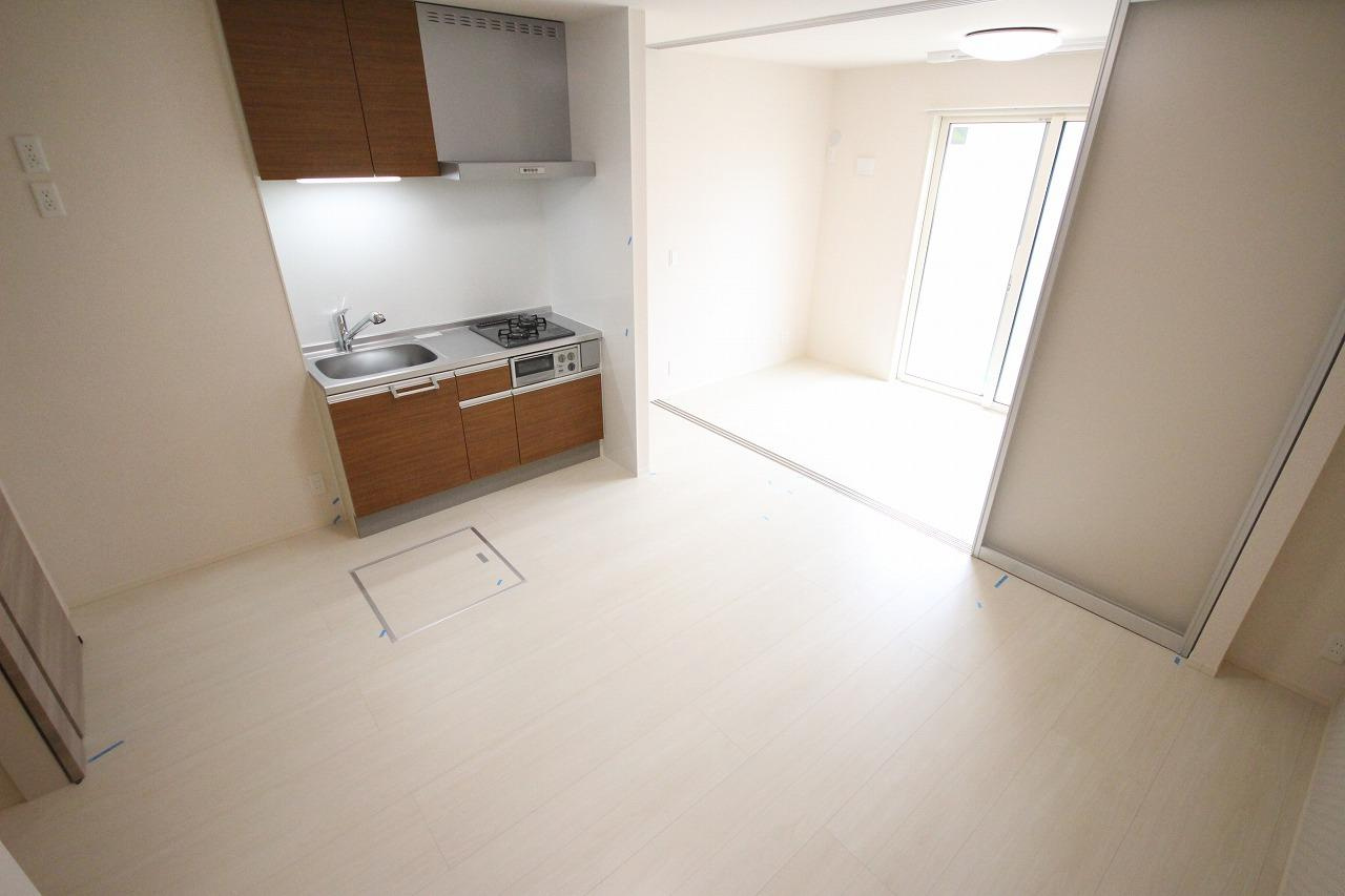 ベルヴィル玉津の居間・リビング|※お部屋により仕様が異なる場合があります。