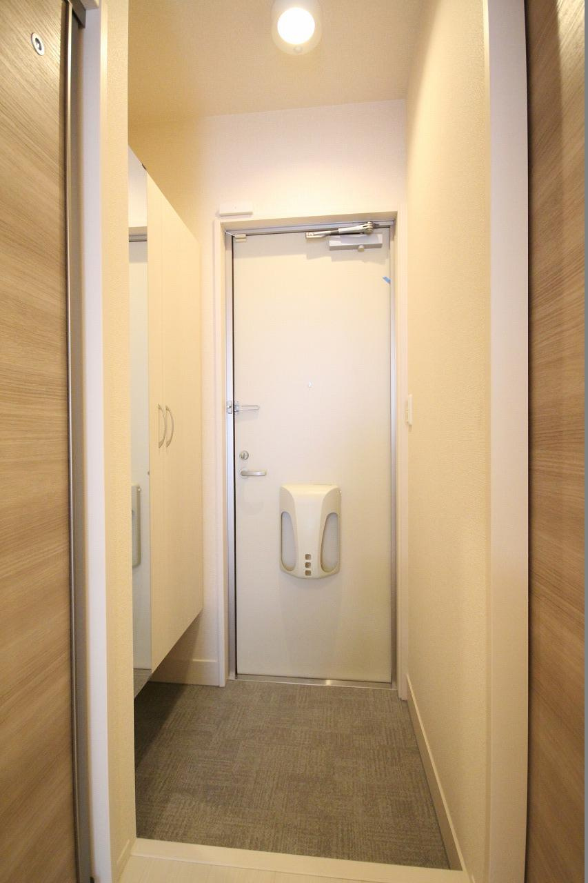 ベルヴィル玉津の玄関|※お部屋により仕様が異なる場合があります。