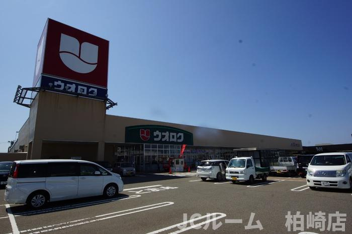 柏崎市東本町３丁目のアパートの周辺