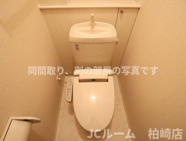 柏崎市東本町３丁目のアパートのトイレ