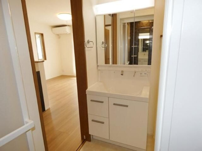 【洗面所】 | Ｌｉｅｎ日吉台Ⅱ