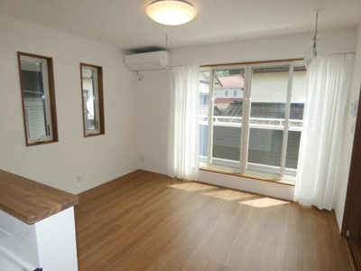 【居間・リビング】 | Ｌｉｅｎ日吉台Ⅱ