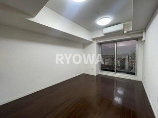 【居間・リビング】 | ドリームタワーキュアレジデンス | 掲載の写真は退去前の写真となります。