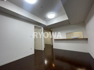 【居間・リビング】 | ドリームタワーキュアレジデンス | 掲載の写真は退去前の写真となります。