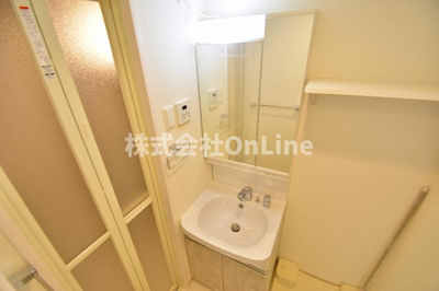 【独立洗面台】 | フォーリアライズ大阪ミッテ