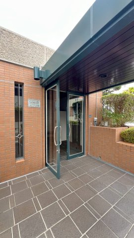 ファミーユ御影西平野のエントランス|エントランス