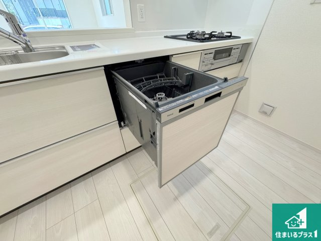 神戸市須磨区東落合　新築一戸建ての設備|浄水器を内蔵！炊飯時、お茶を作る時に安心してお水を使えます！お湯と冷水、浄水と原水、シャワーの切替えもワンタッチです！