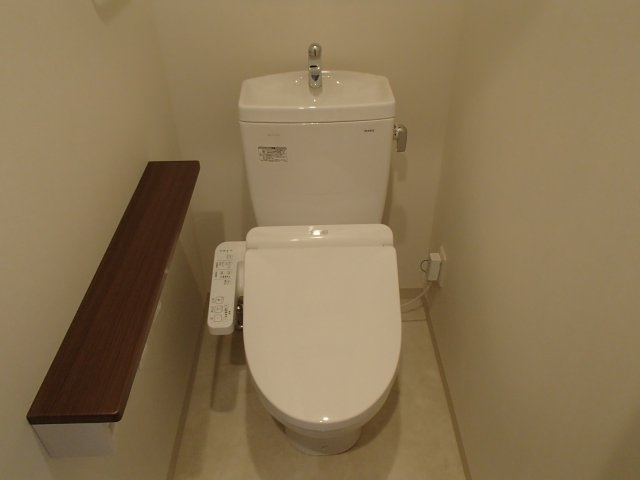 【トイレ】 | フェニックスクローブ | 落ち着いた色調のトイレです