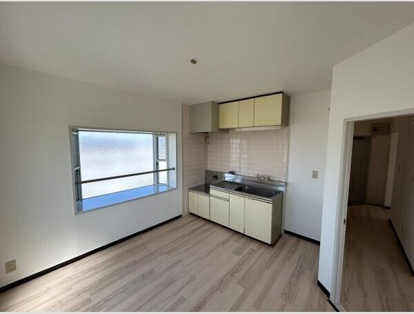 衣浦マンションＣ棟　　　刈谷市の賃貸はクラスホーム刈谷店の居間・リビング