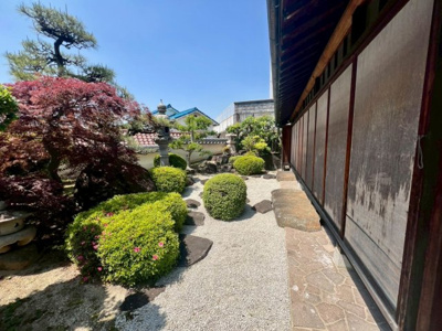 【庭】 | 禁野本町2丁目（古民家住宅＋店舗）