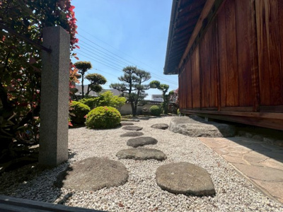 【庭】 | 禁野本町2丁目（古民家住宅＋店舗）