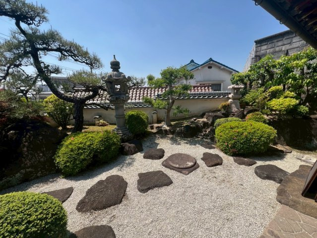 【庭】 | 禁野本町2丁目（古民家住宅＋店舗）