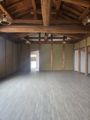 【内装】 | 禁野本町2丁目（古民家住宅＋店舗） | 蔵の内装