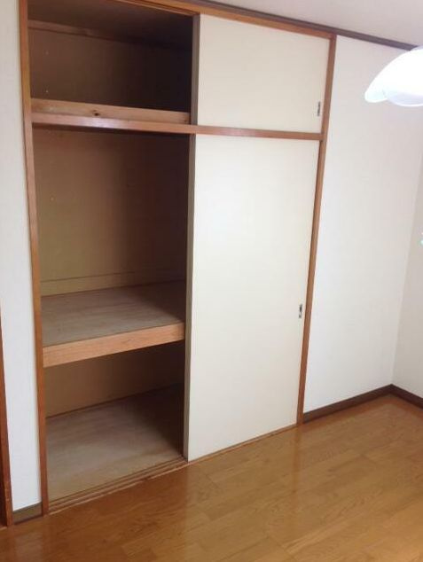 グリーンウッドAの収納|別号室参考写真です。