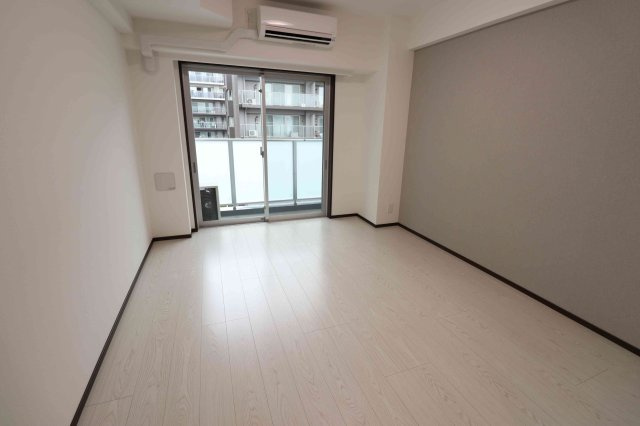 GENOVIA川崎鈴木町skygardenの居間・リビング