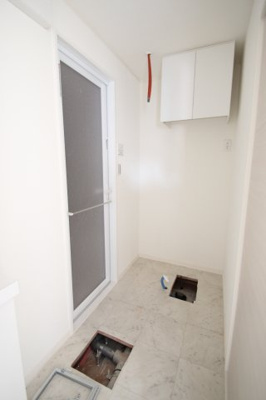 【その他】 | GlowHomes溝の口 | 室内洗濯機置き場　※同建物ほかのお部屋の写真です。