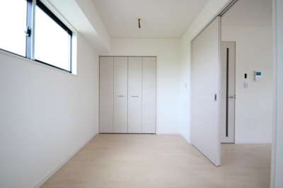 【居間・リビング】 | GlowHomes溝の口 | ※建設時のお部屋の写真です。