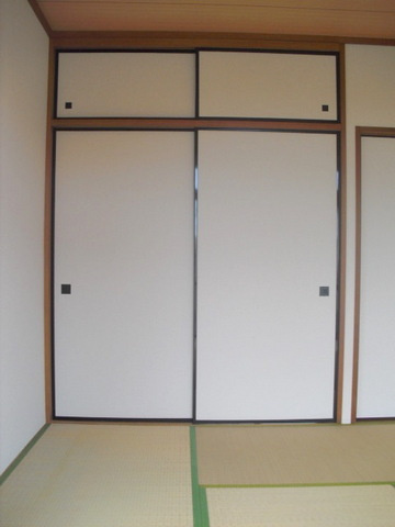 シティハイム　ハイムイサムの和室|和室６帖　南西向き角部屋日当り風通し良好