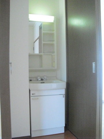 シティハイム　ハイムイサムの洗面所|忙しい朝に嬉しい独立洗面台