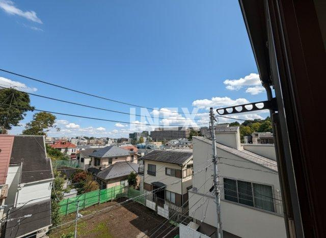 横浜市神奈川区神之木台のアパートの展望