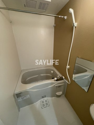 フジパレス　リュクスの浴室