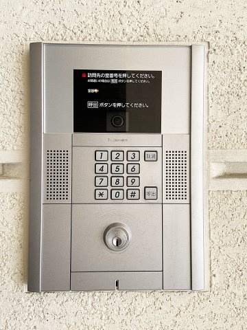 桜山カーザのエントランス